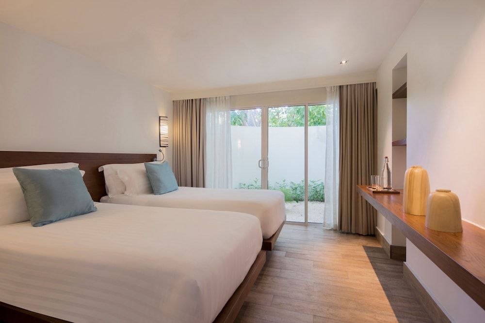 Club 2 Bedroom Beach Pool Villa