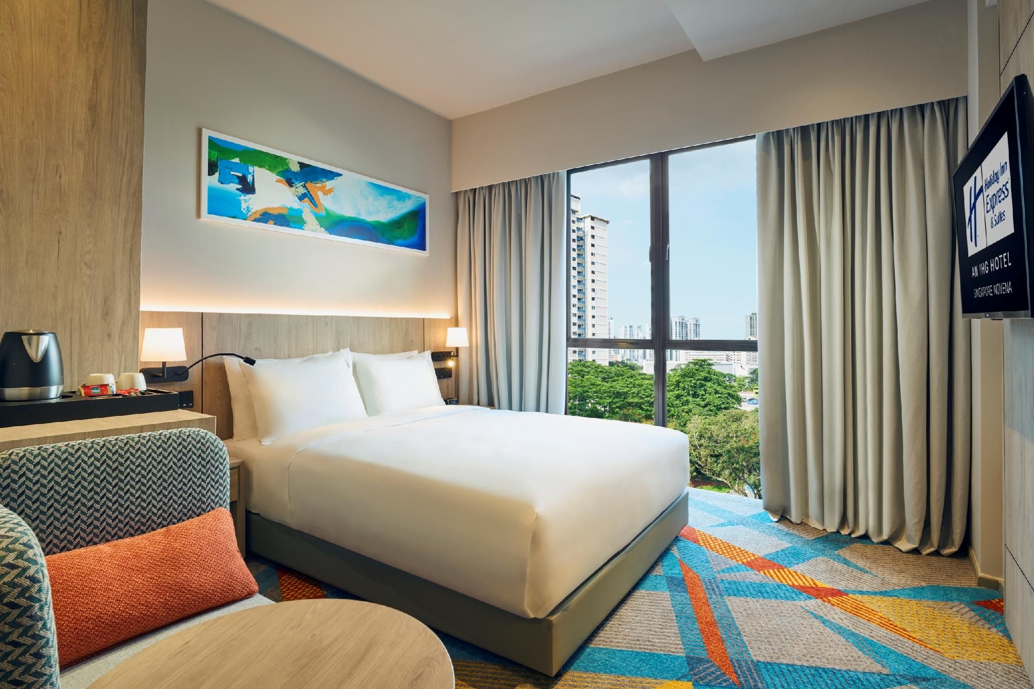 Holiday Inn Express and Suites Singapore Novena by IHG 1 Queen Standard With Free Breakfast