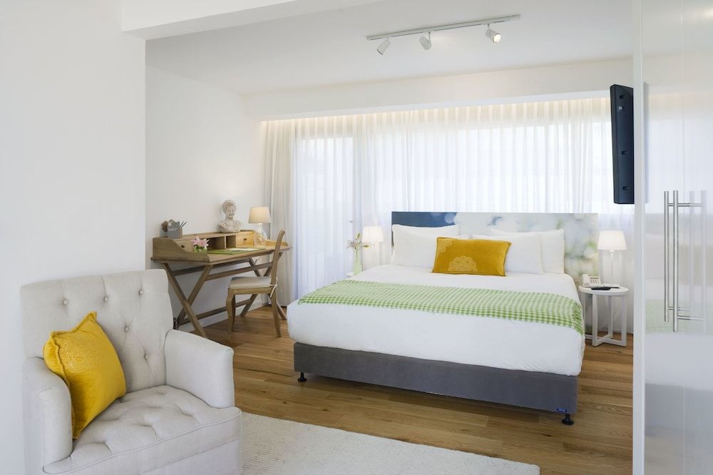 The Rothschild 71 Rothschild Suite