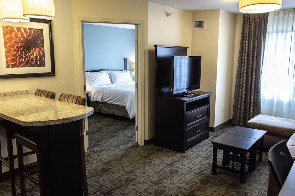 Suite, 1 Bedroom, Kitchen