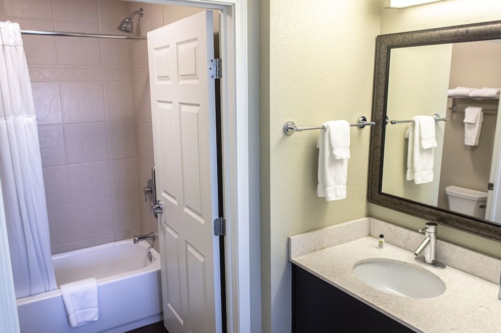 Suite, 1 Bedroom, Kitchen