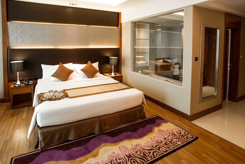 The Grand Fourwings Convention Hotel Deluxe Room 3