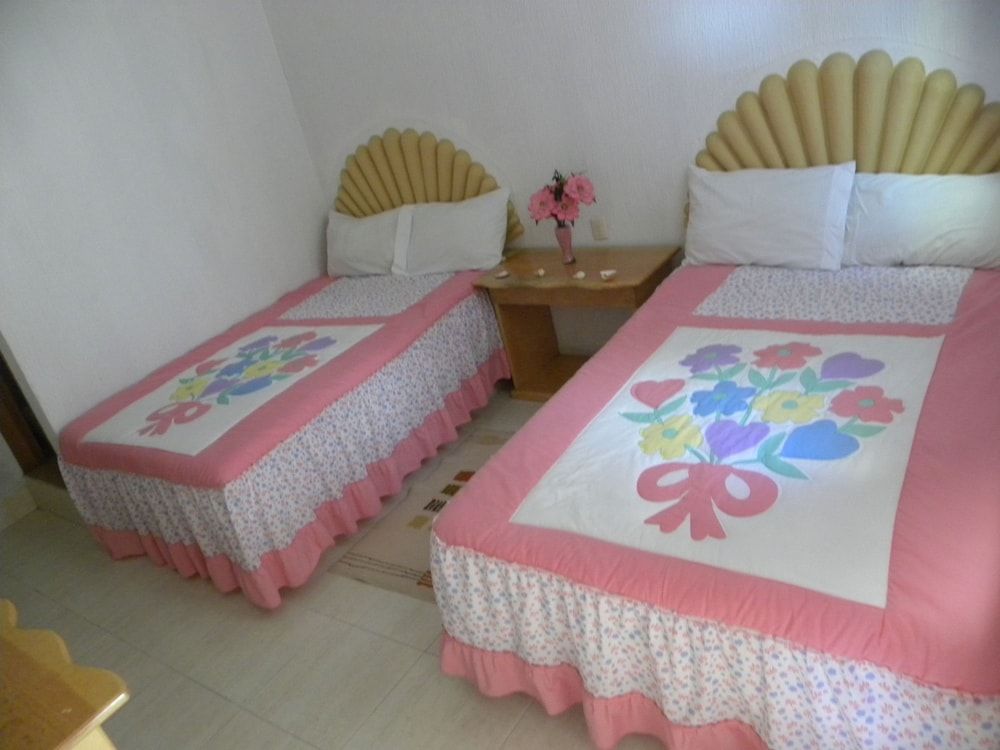 Standard Room, 2 Double Beds