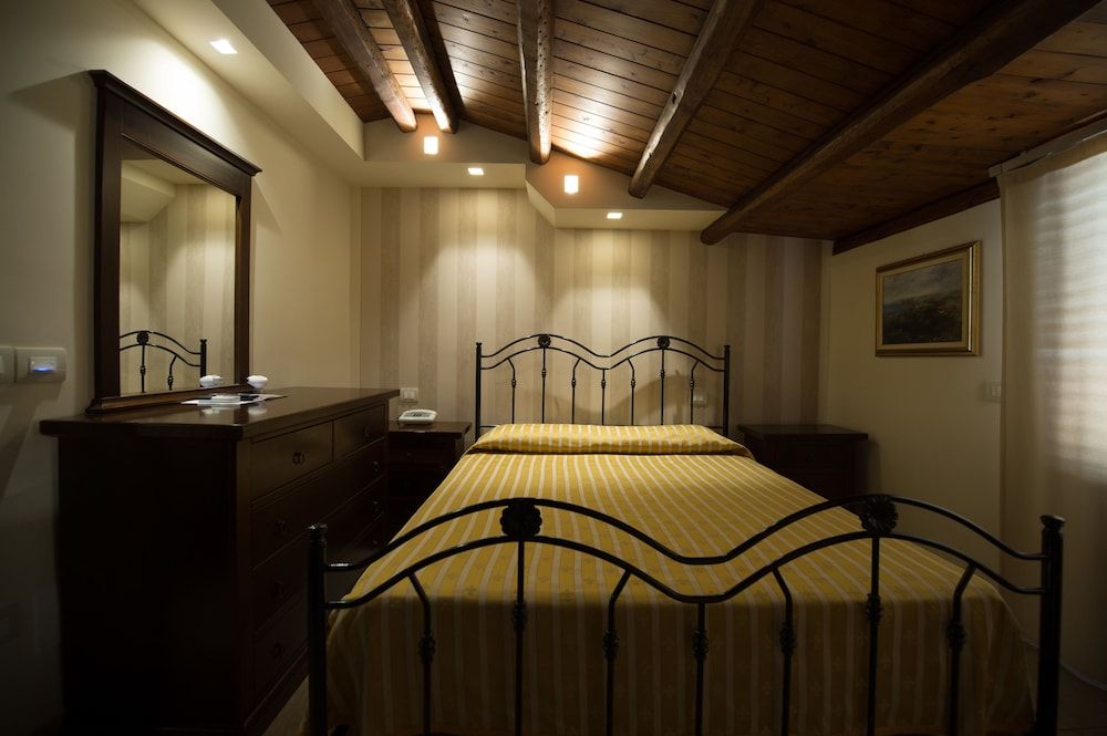 Hotel Aliai Single Room 3