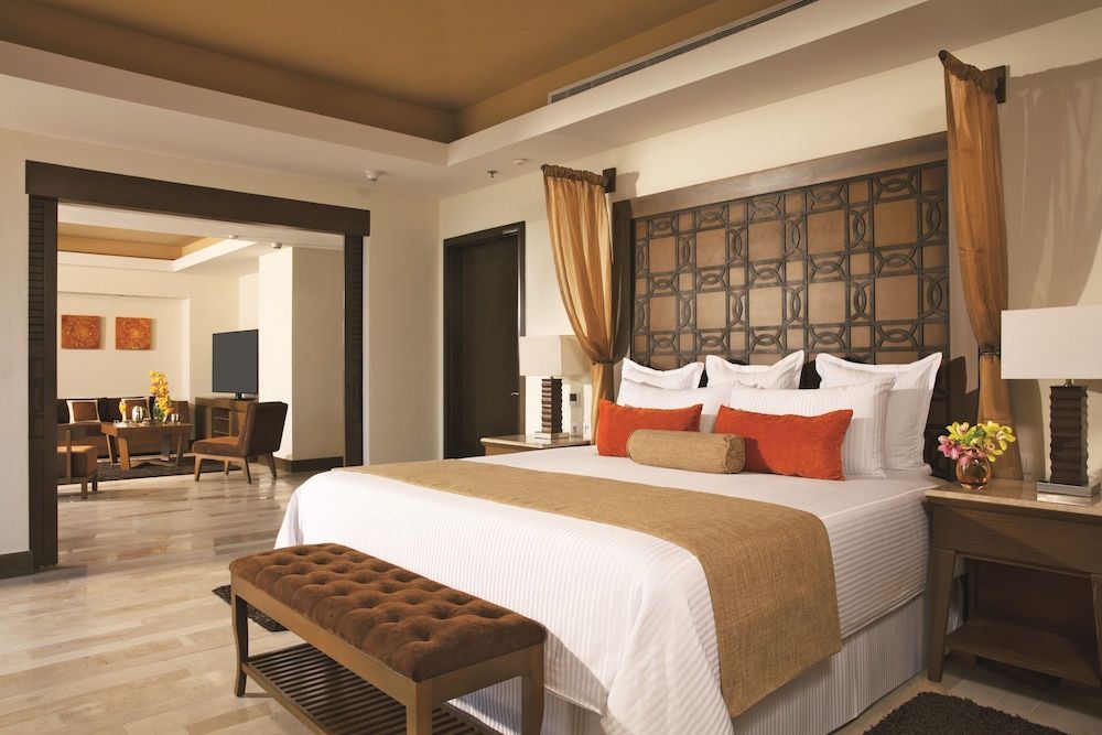 Preferred Club Master Suite Oceanfront