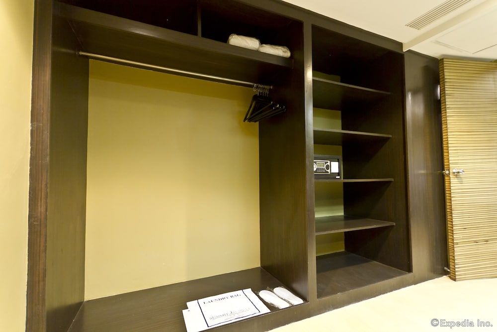 undefined Summit Circle Cebu 8