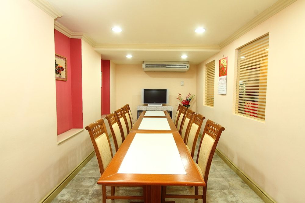 undefined Silom Avenue Inn 3