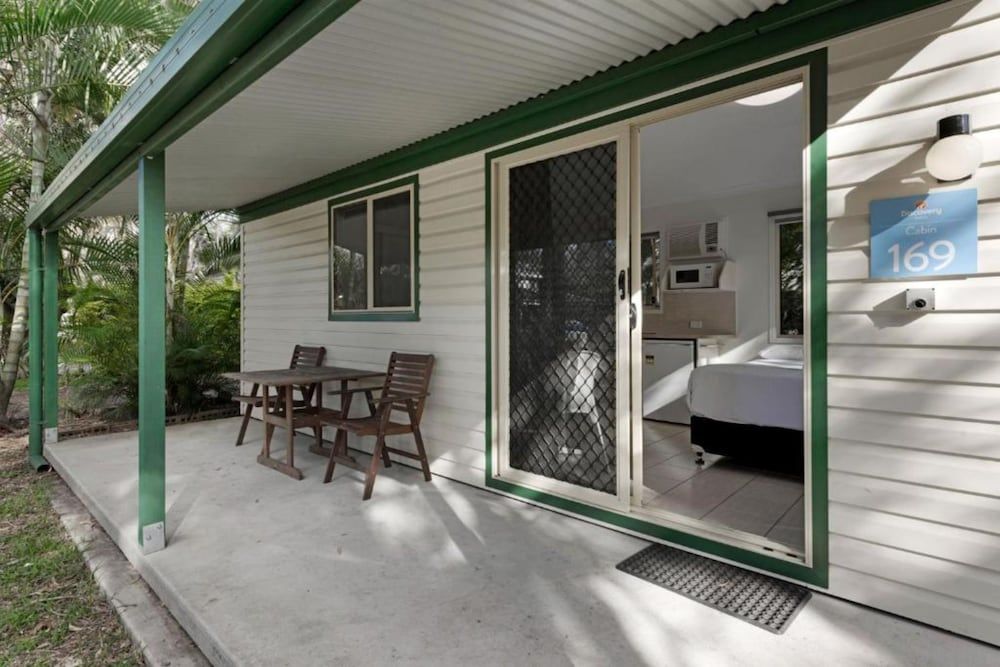 Economy Studio Cabin - Sleeps 2