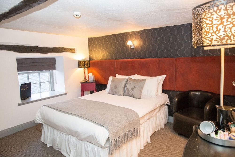The Manor House Classic Double Room (1 Adult)