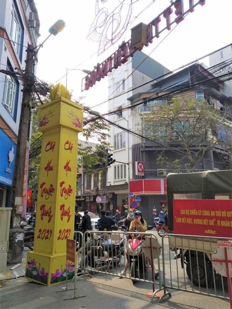 undefined Tu Linh Palace Hotel 2