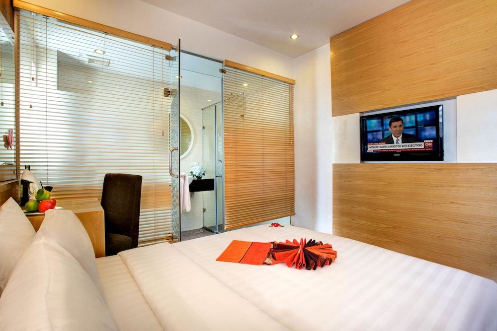 undefined Tu Linh Palace Hotel 6