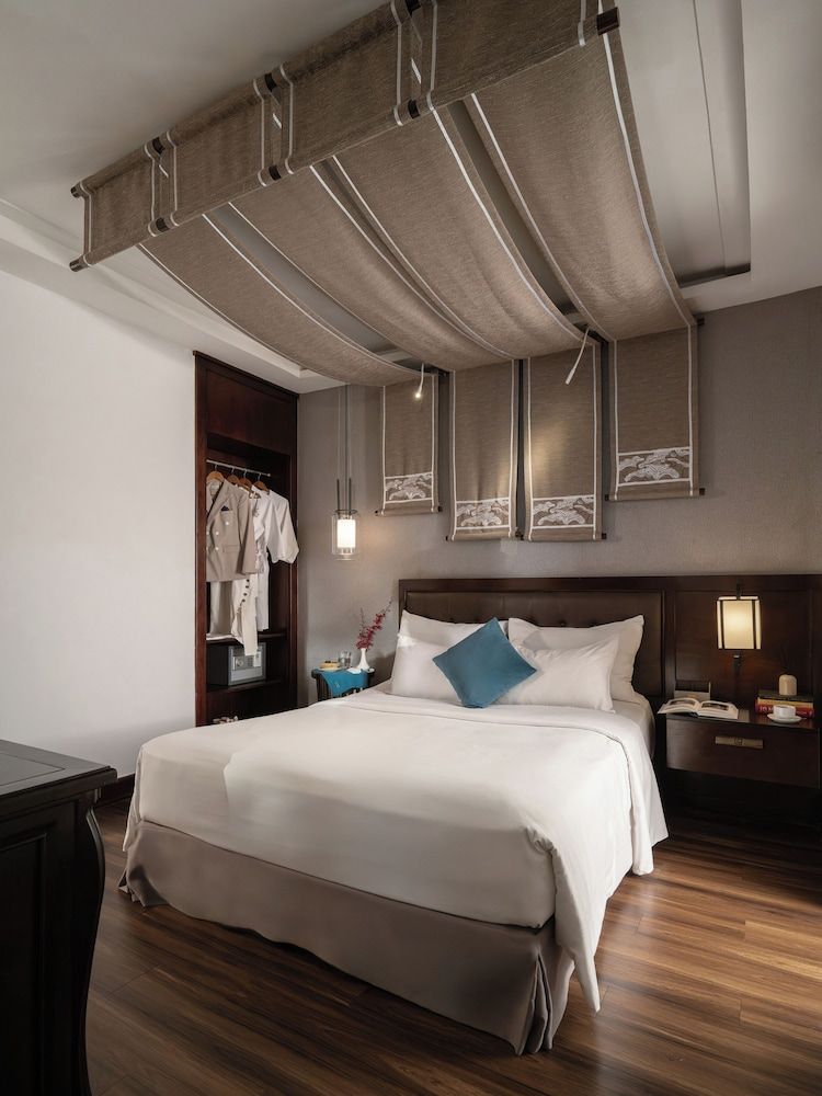Superior Double Room (Complimentary Afternoon Tea & Minibar)