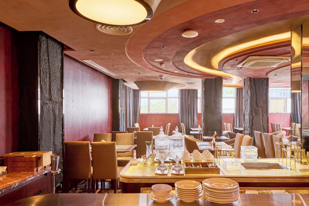 undefined Kin Hotel Ly Tu Trong 8