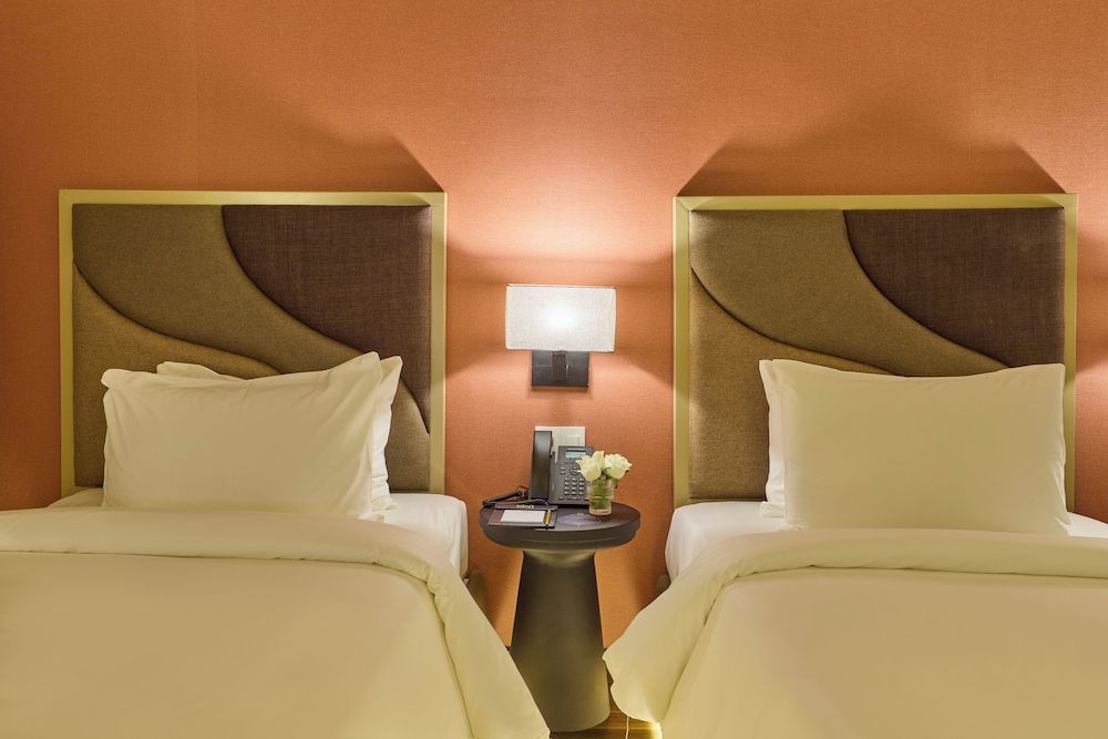 Kin Hotel Ly Tu Trong Deluxe Twin No Window 2