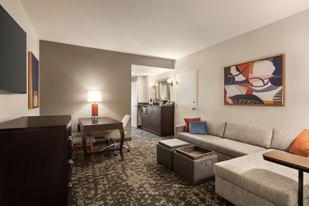 Embassy Suites by Hilton Orlando Lake Buena Vista South