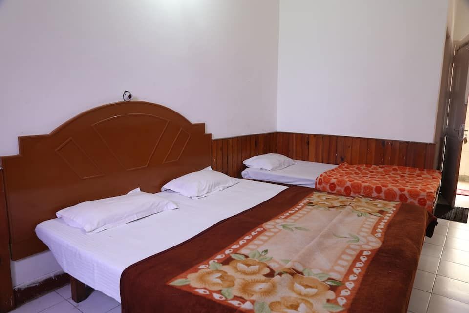 Deluxe Triple Bedroom
