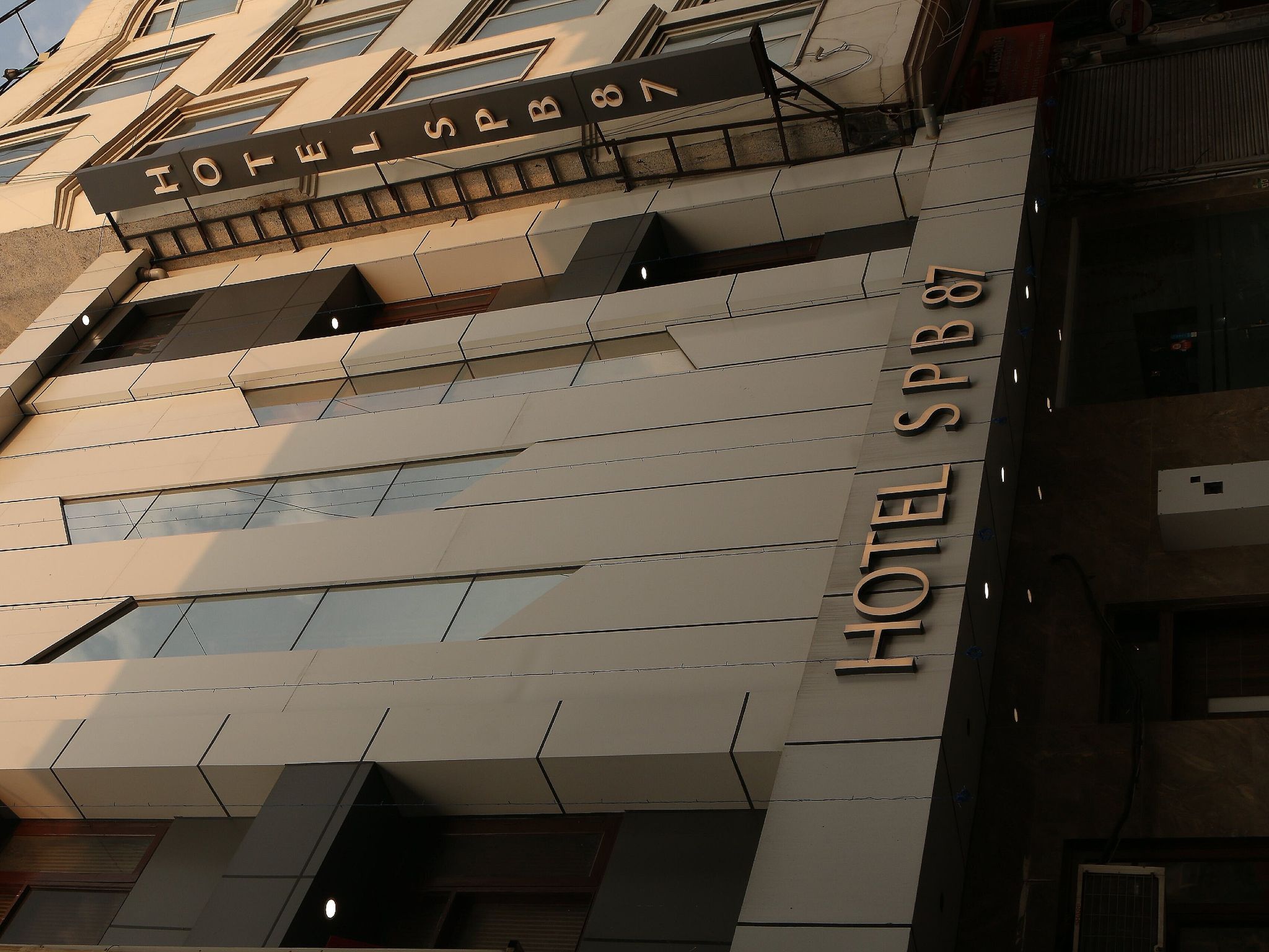 undefined Hotel SPB 87 near Karol Bagh Metro Station 7