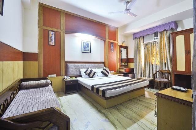 Hotel SPB 87 near Karol Bagh Metro Station Deluxe Double Room 7