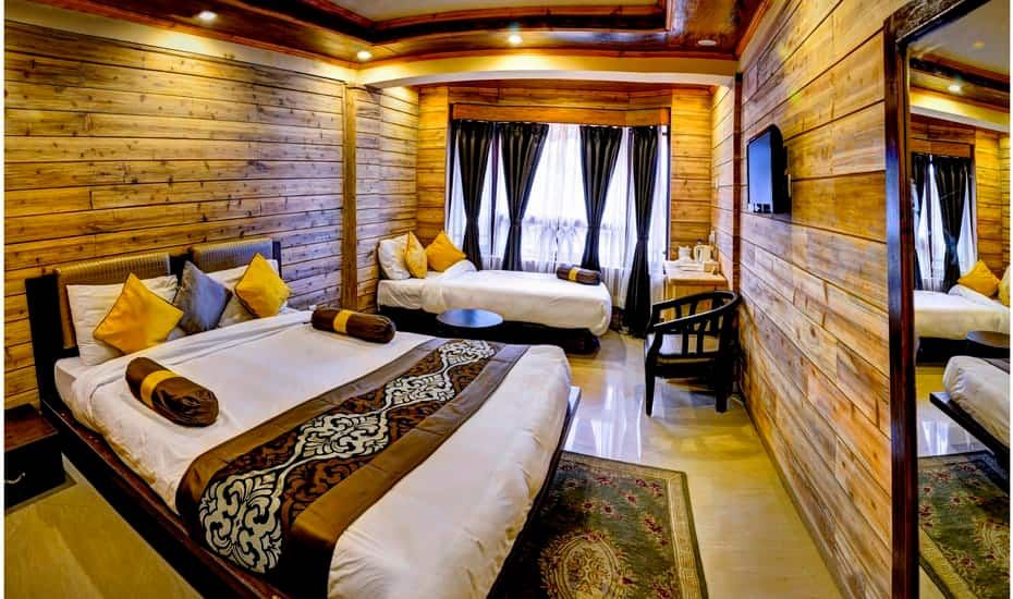 Summit Grace Hotel Deluxe Room 12