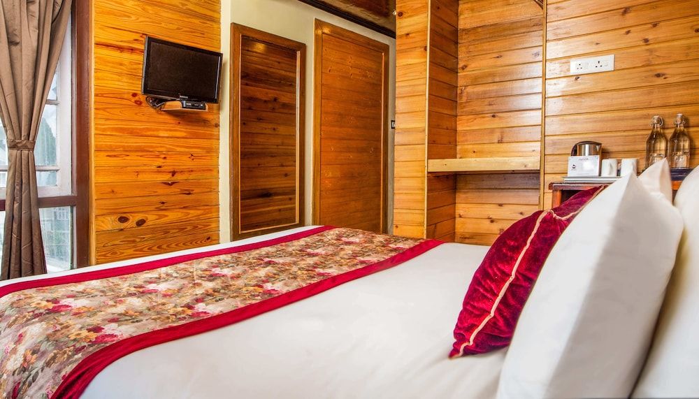 Summit Grace Hotel Deluxe Kanchenjunga View Room with Balcony 6