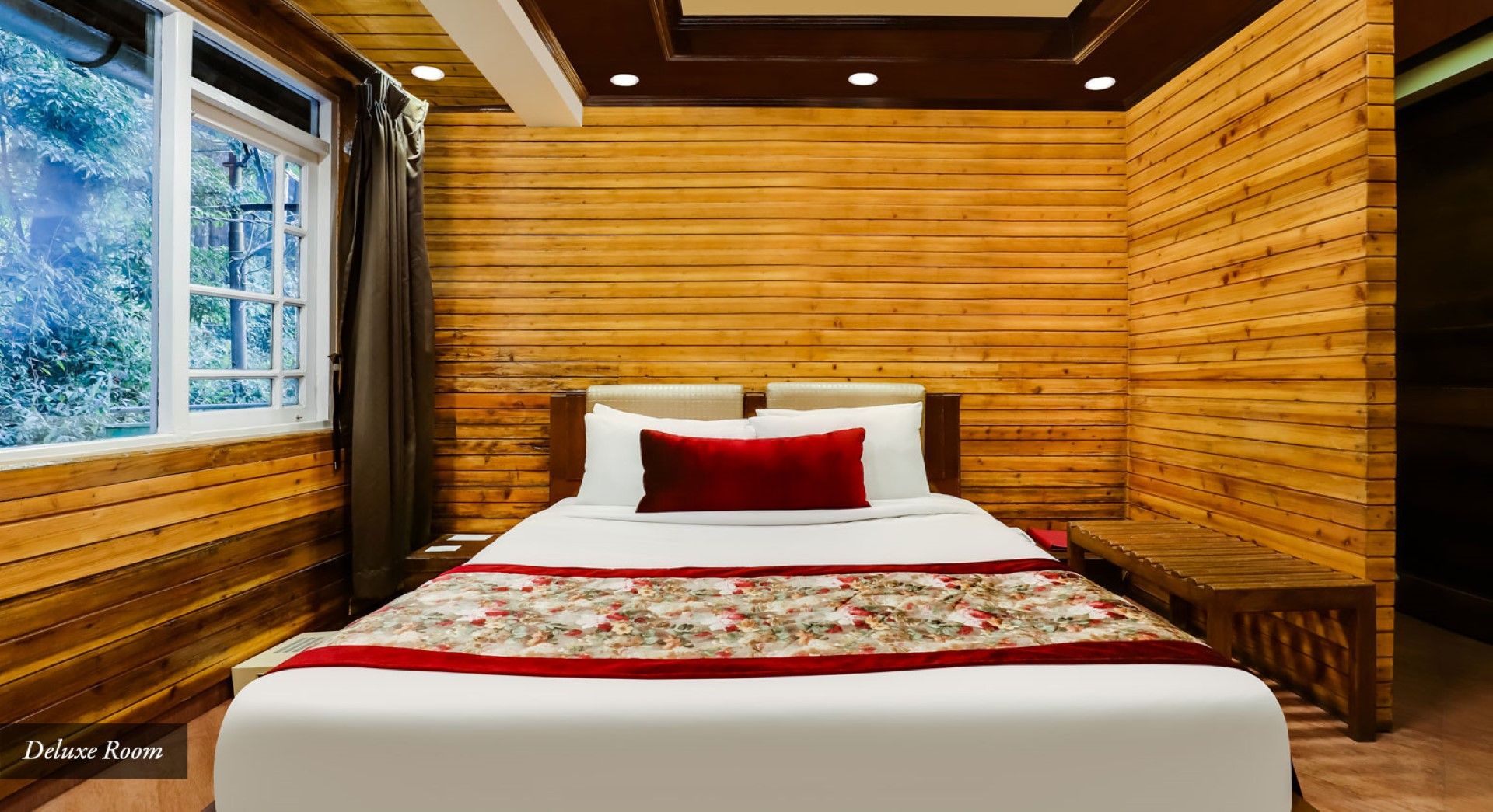 Summit Grace Hotel Deluxe Room 6