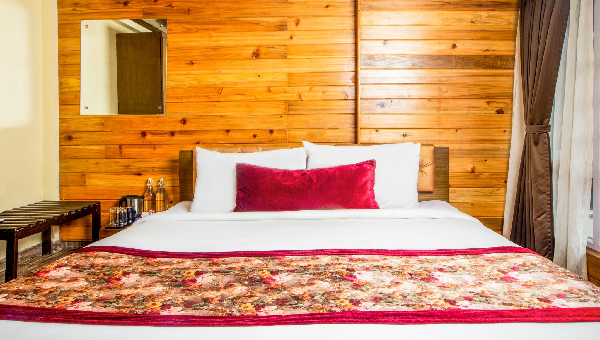 Summit Grace Hotel Deluxe Kanchenjunga View Room with Balcony 8