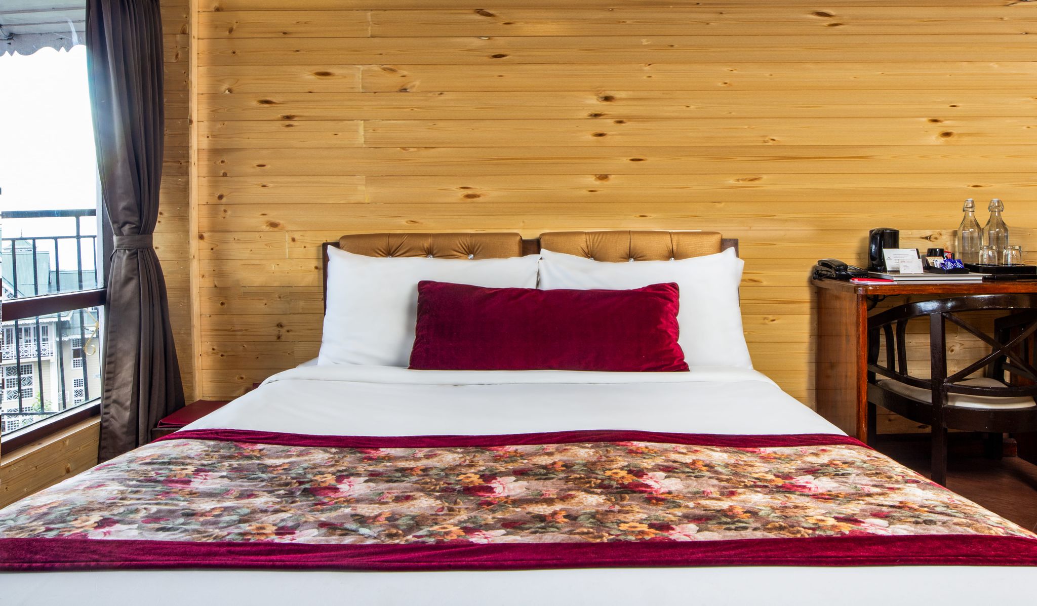 Summit Grace Hotel Deluxe Kanchenjunga View Room with Balcony 9