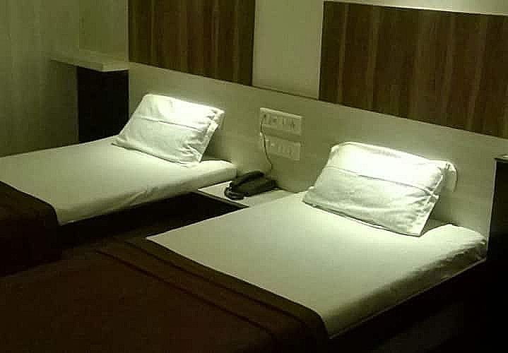 Super Deluxe Single Room