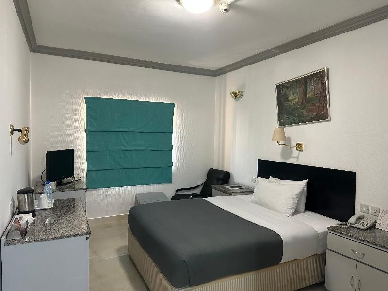 undefined Grand Astoria Hotel 8