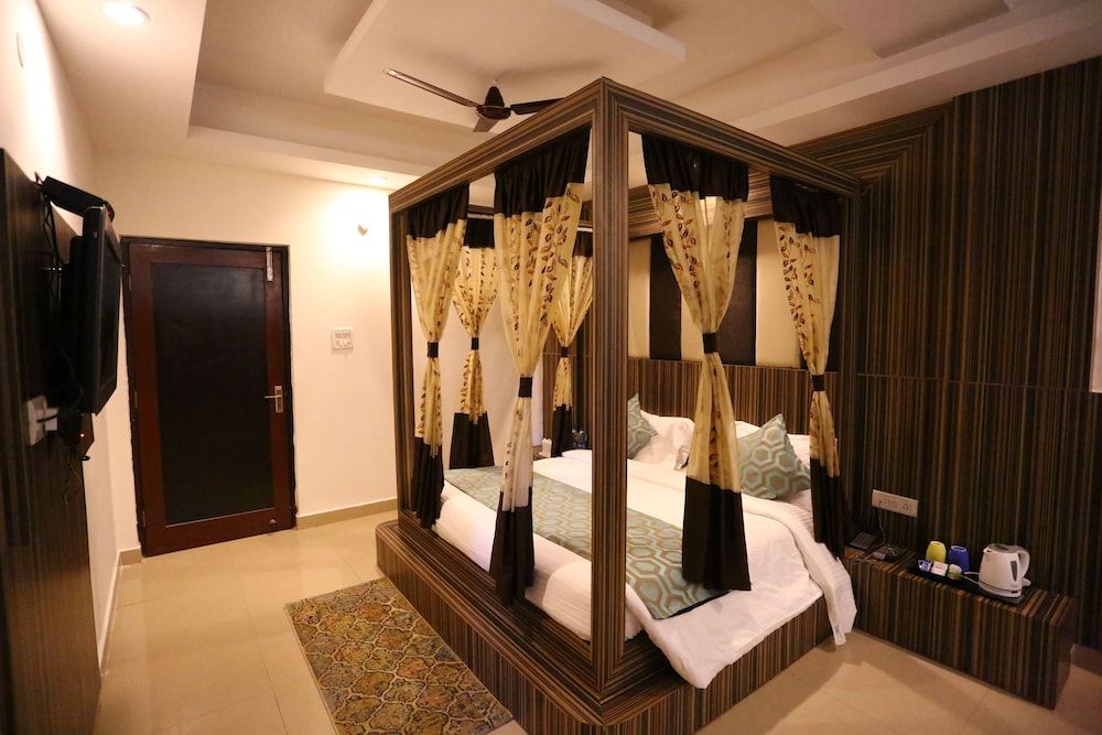 undefined Hotel Maharaja Inn 10