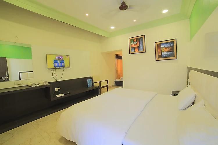 Four Bed Ac Room
