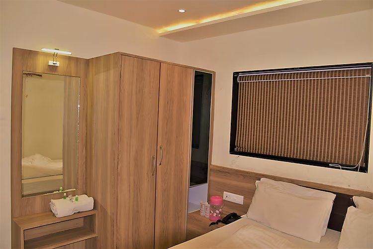 Hotel Mamta Palace Deluxe Non AC Room 9