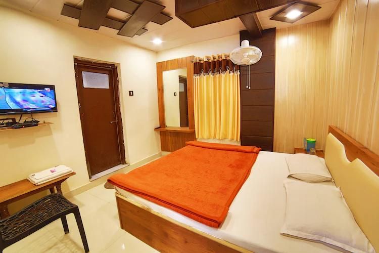 Hotel Mamta Palace Deluxe Non AC Room 6