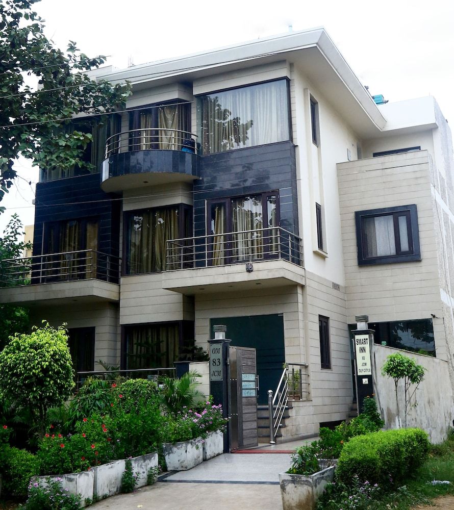 undefined Smart Inn 1 10