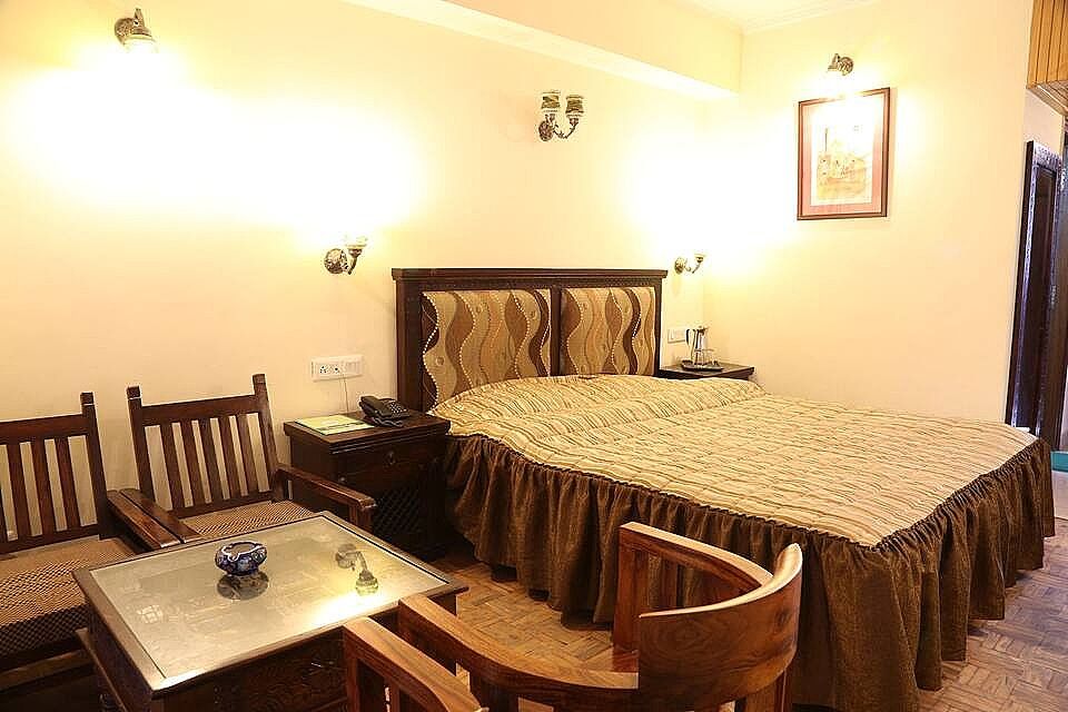 Deluxe Double Bedroom