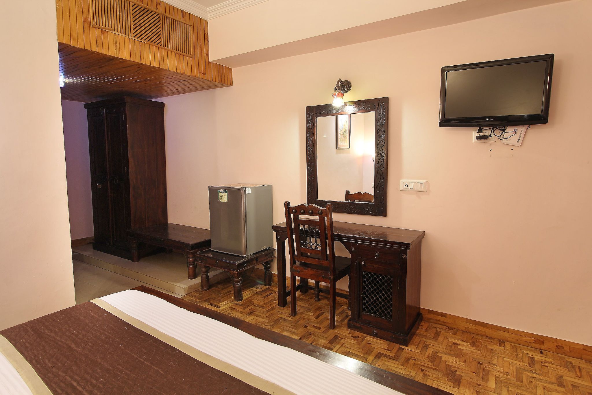 Deluxe Room with Mountain View