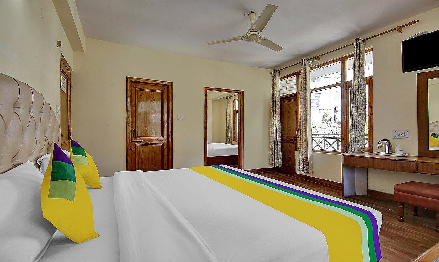 Itsy By Treebo - Chichoga Holiday Inn With RIver View Oak 2