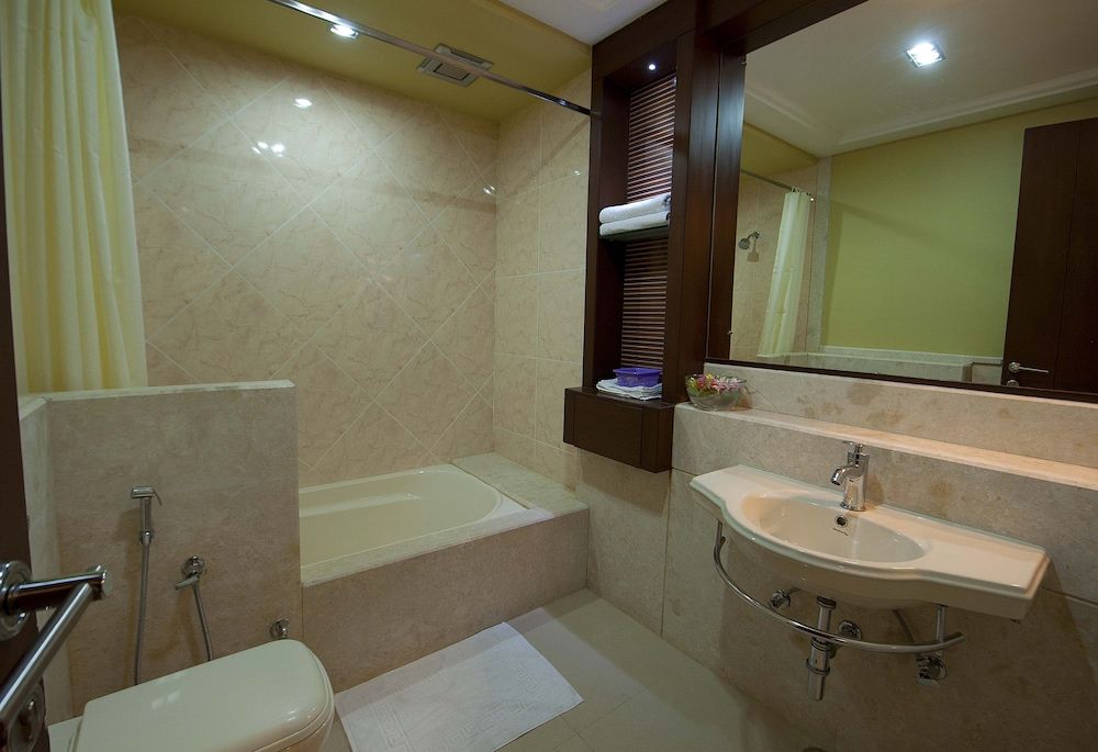 Lariya Resort Deluxe Room 11