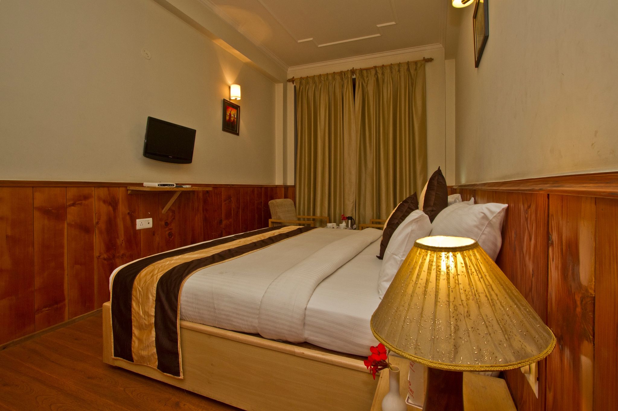 JJ Resort By Vivaan Deluxe Room 2
