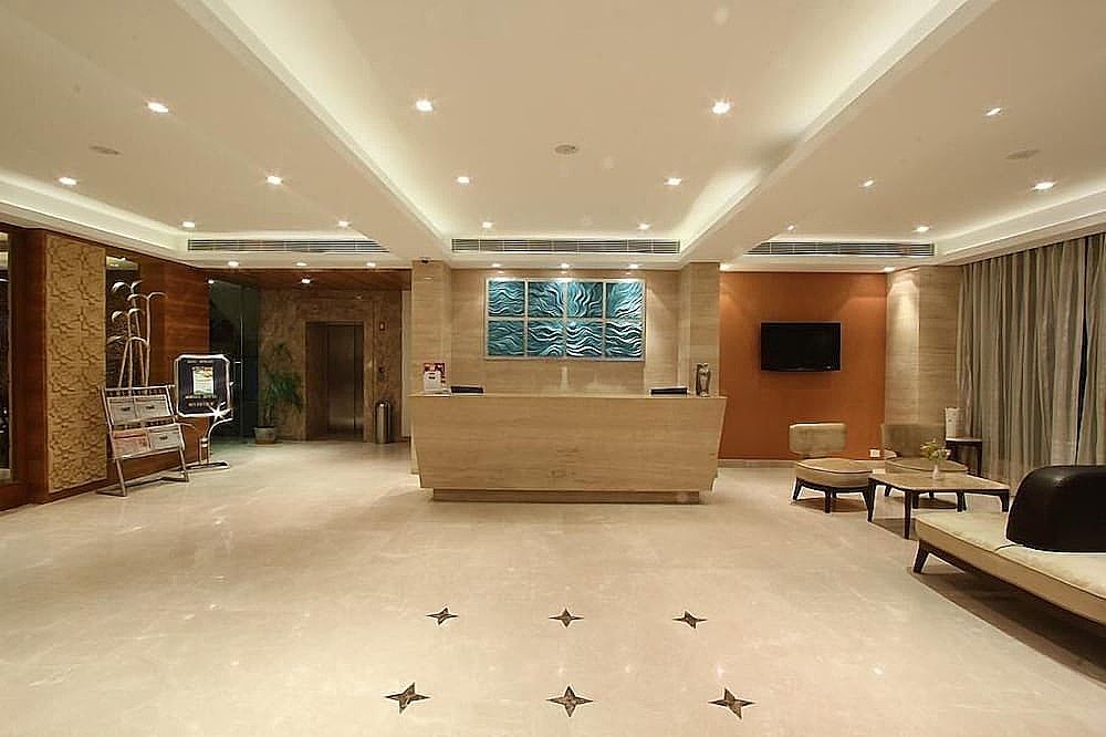 undefined Riverview Hotel 2