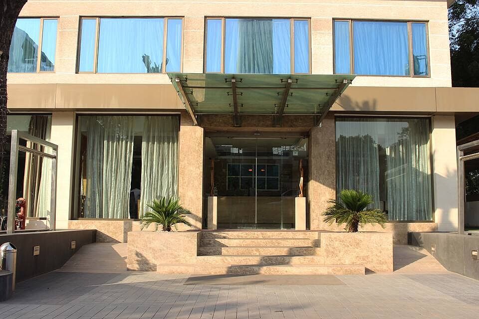undefined Riverview Hotel 10