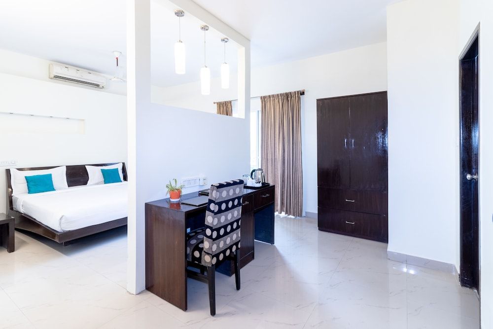 Queen Room with Balcony