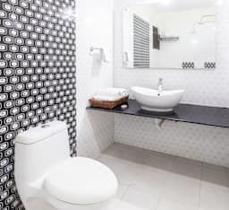 Sanctum Suites Domlur Bangalore Deluxe Queen Room 5