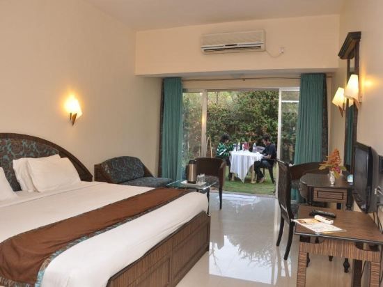 Blue Country Resort Deluxe Room 3