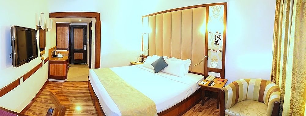 VT Paradise Deluxe Room 2