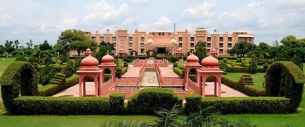 undefined The Gold Palace & Resort 9