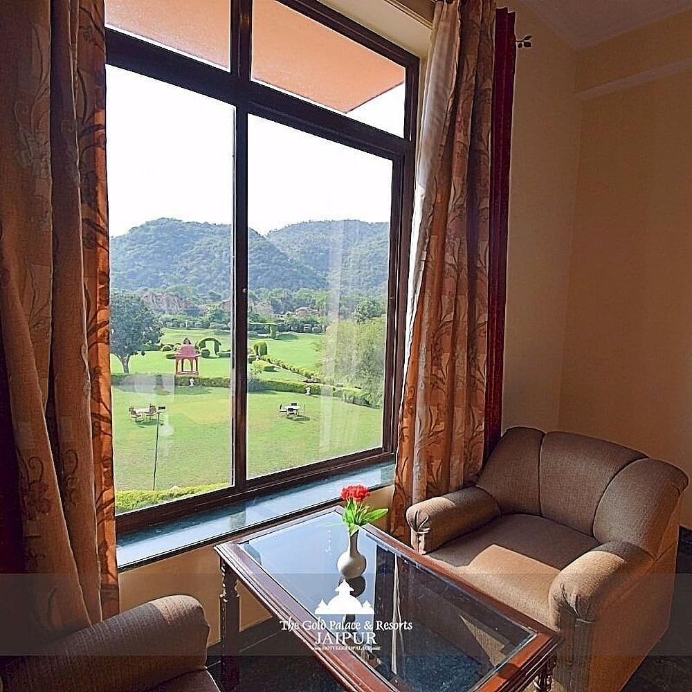 The Gold Palace & Resort Deluxe Room 15