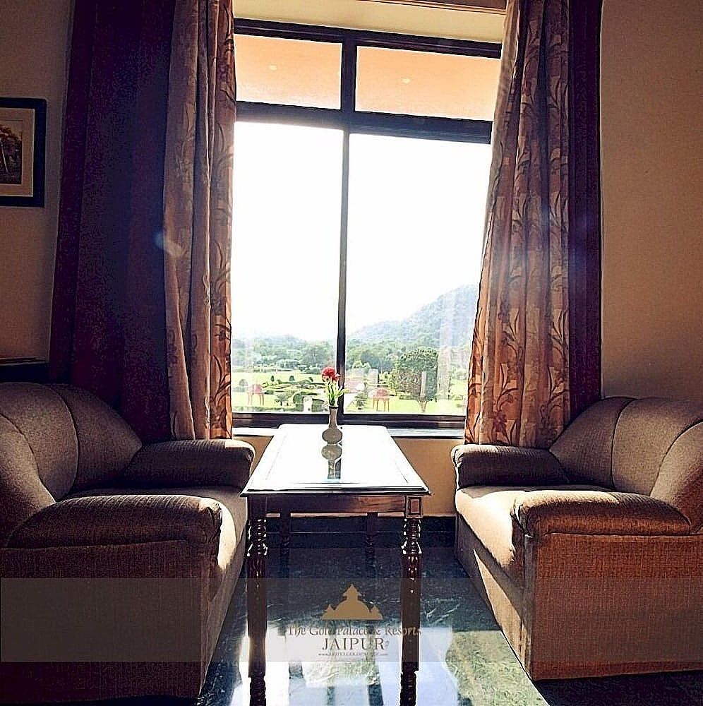 The Gold Palace & Resort Deluxe Room 14