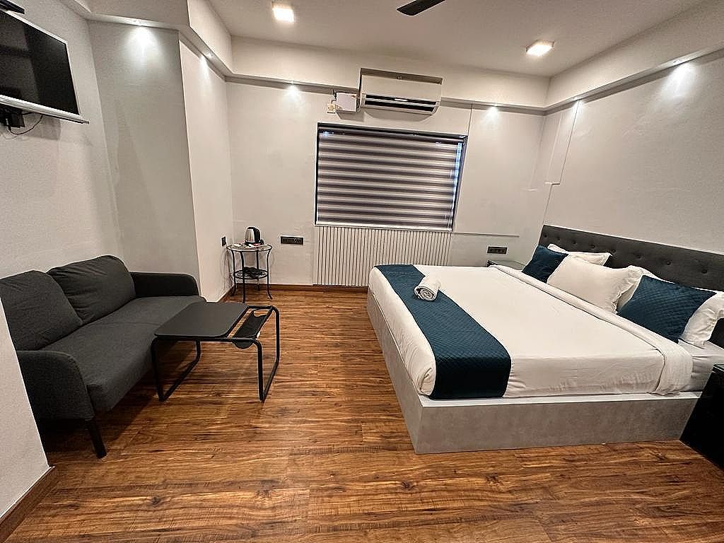 undefined Hotel Bouvice 5