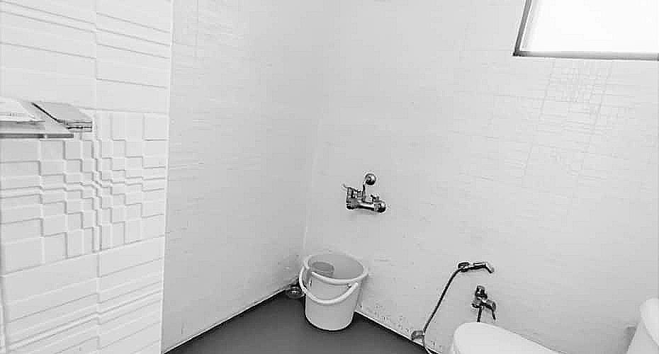 The Bouvice Hotel Deluxe Room 6